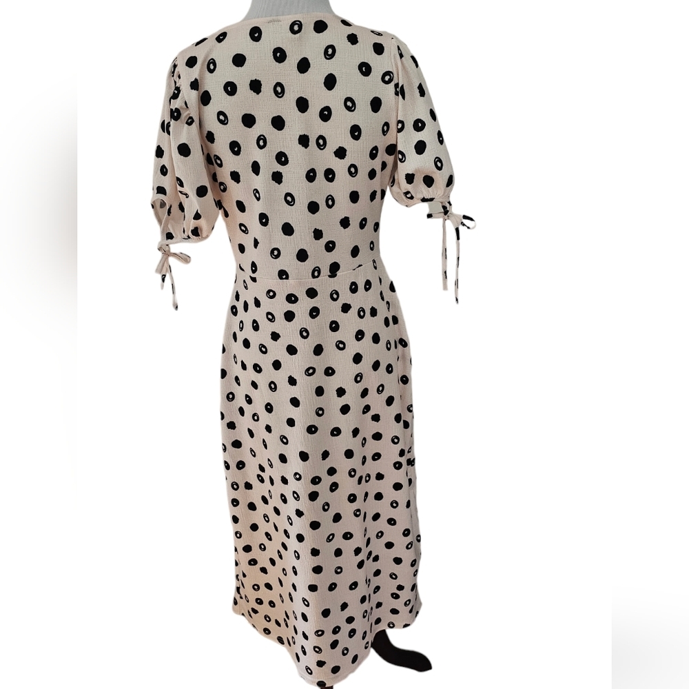River Island CREAM ASYMMETRIC WRAP MIDI SPOT PRINT DRESS - Picture 7 of 7